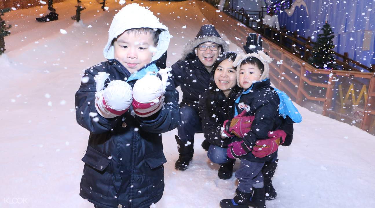 https://club.pnkids.sg/wp-content/uploads/2020/03/snowcity-3.jpg